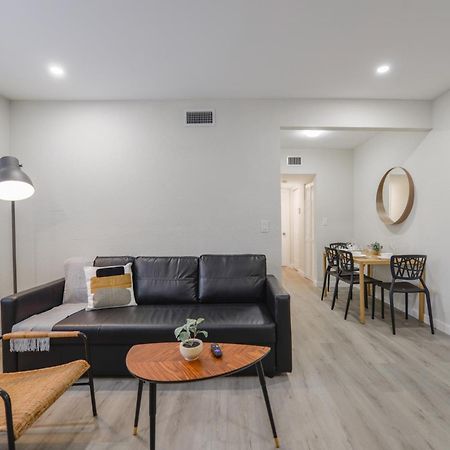 Apartment In Calle Ocho A Slice Of Little Havana Miami Bagian luar foto